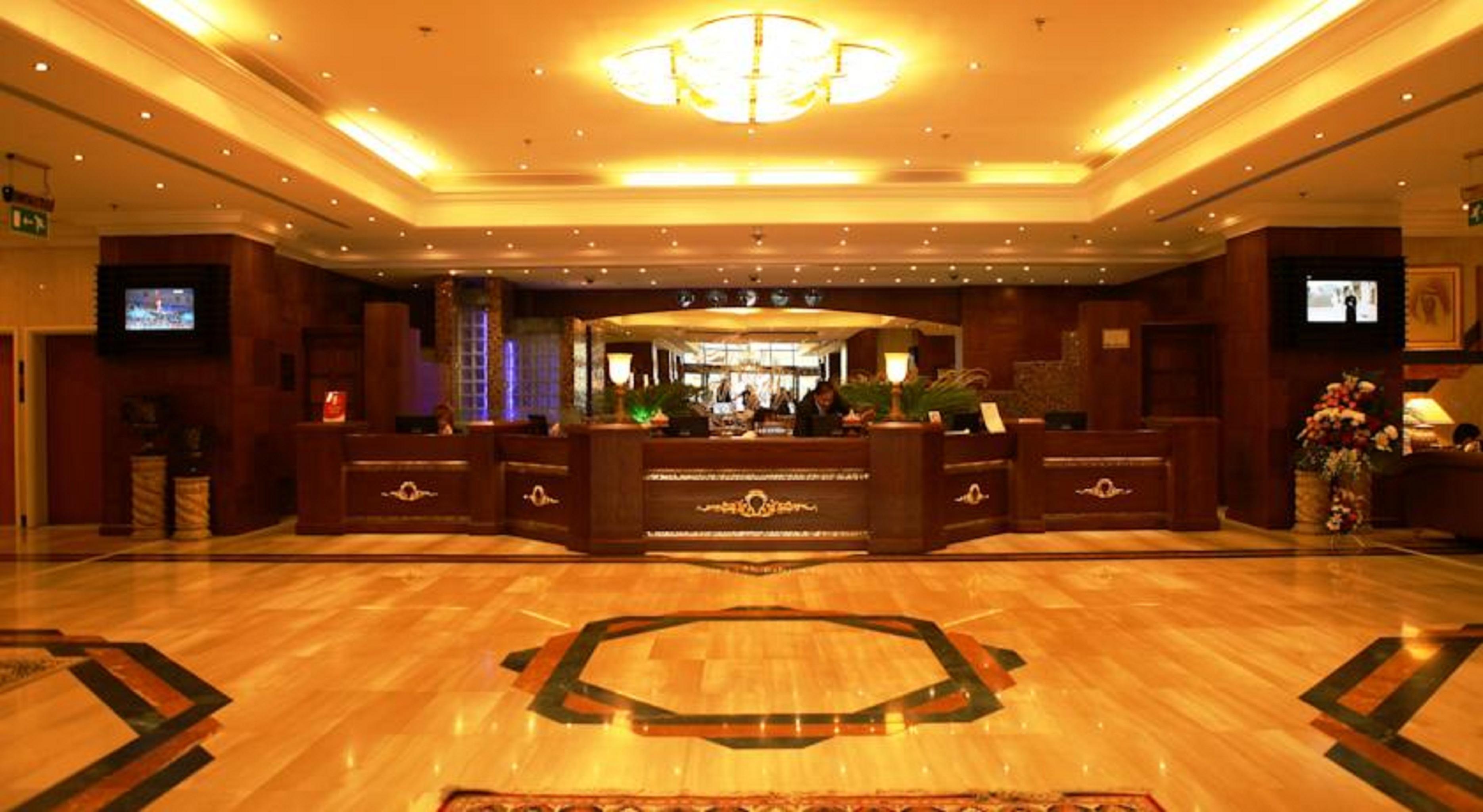 Abjad Grand Hotel Дубай Экстерьер фото