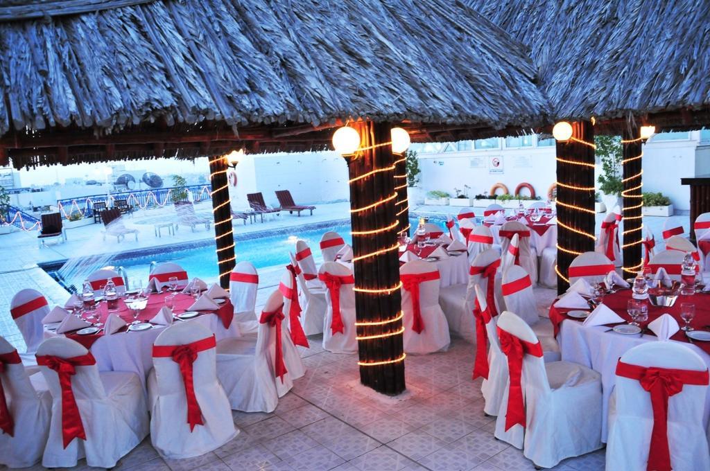 Abjad Grand Hotel Дубай Экстерьер фото