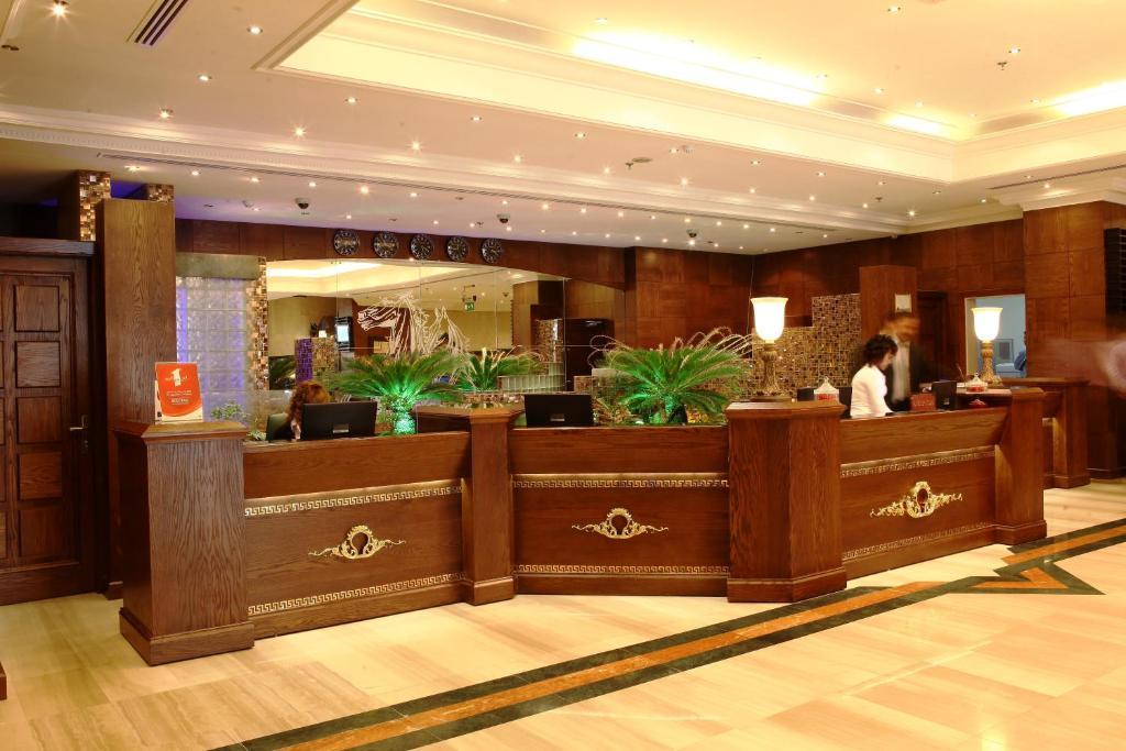 Abjad Grand Hotel Дубай Экстерьер фото