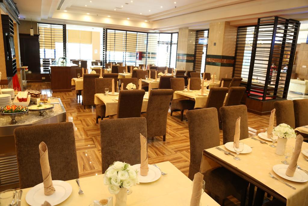 Abjad Grand Hotel Дубай Экстерьер фото