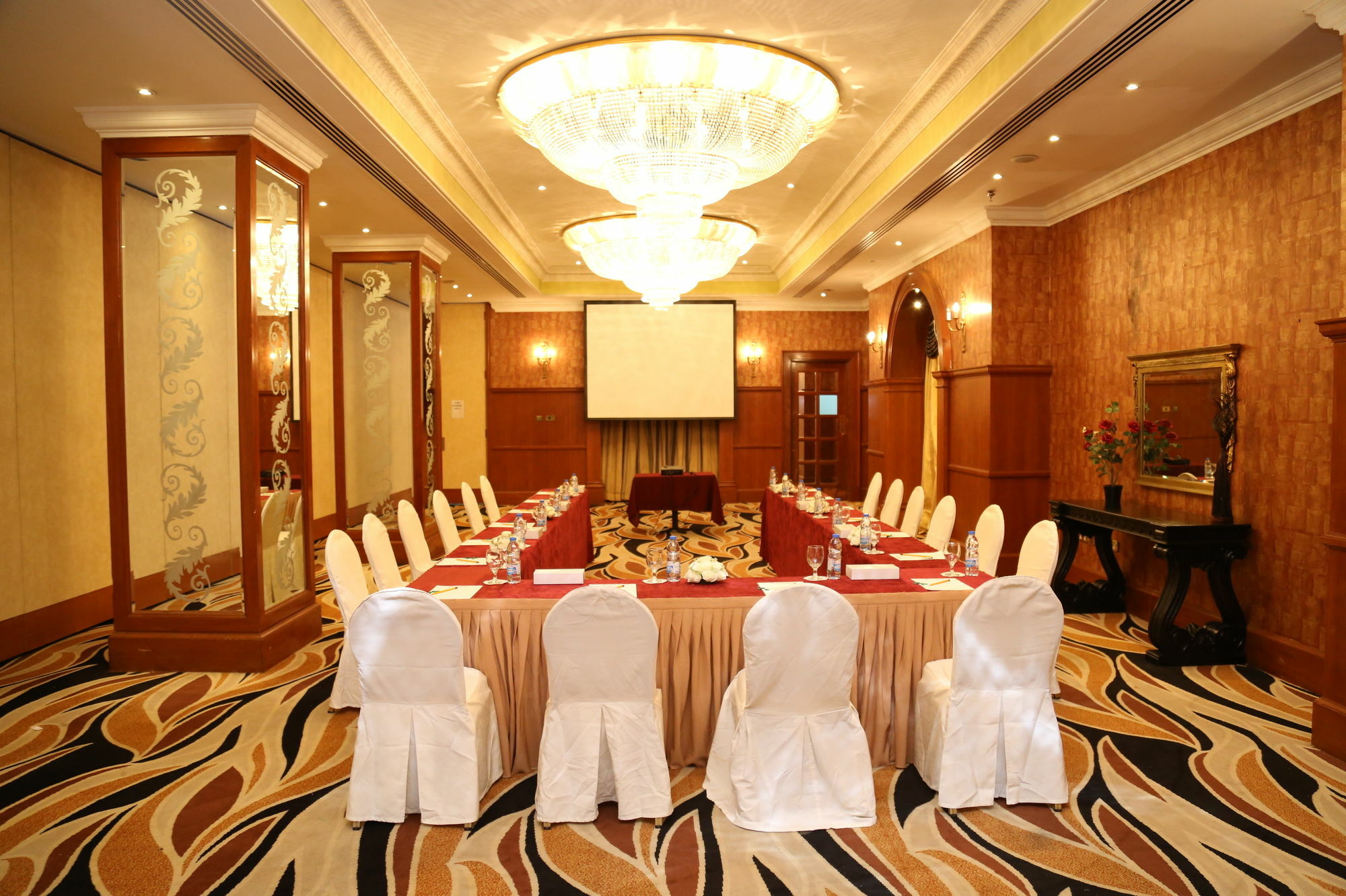 Abjad Grand Hotel Дубай Экстерьер фото