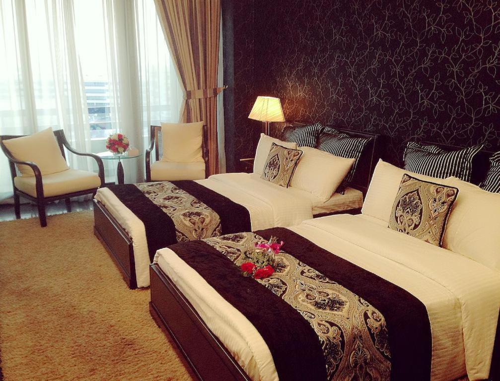 Abjad Grand Hotel Дубай Экстерьер фото